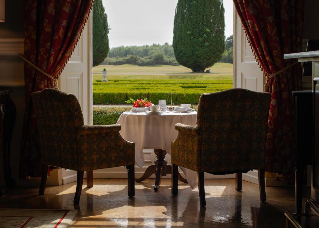 Castlemartyr Resort Hotel Eksteriør billede The dining room at the hotel