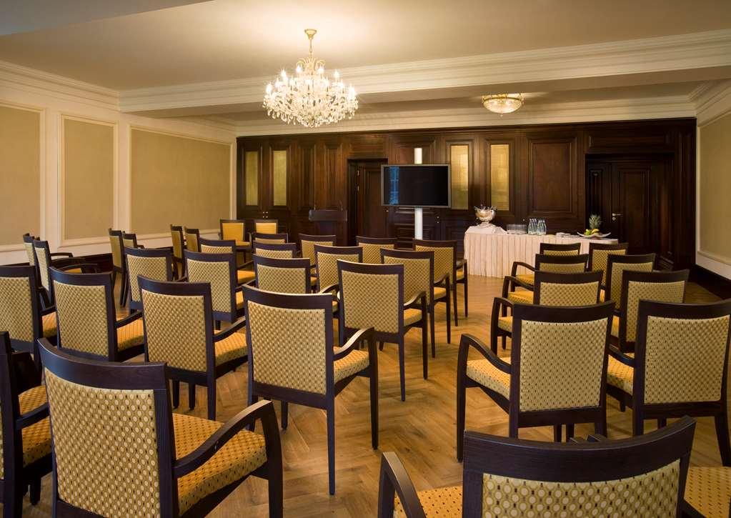 Castlemartyr Resort Hotel Faciliteter billede The meeting room