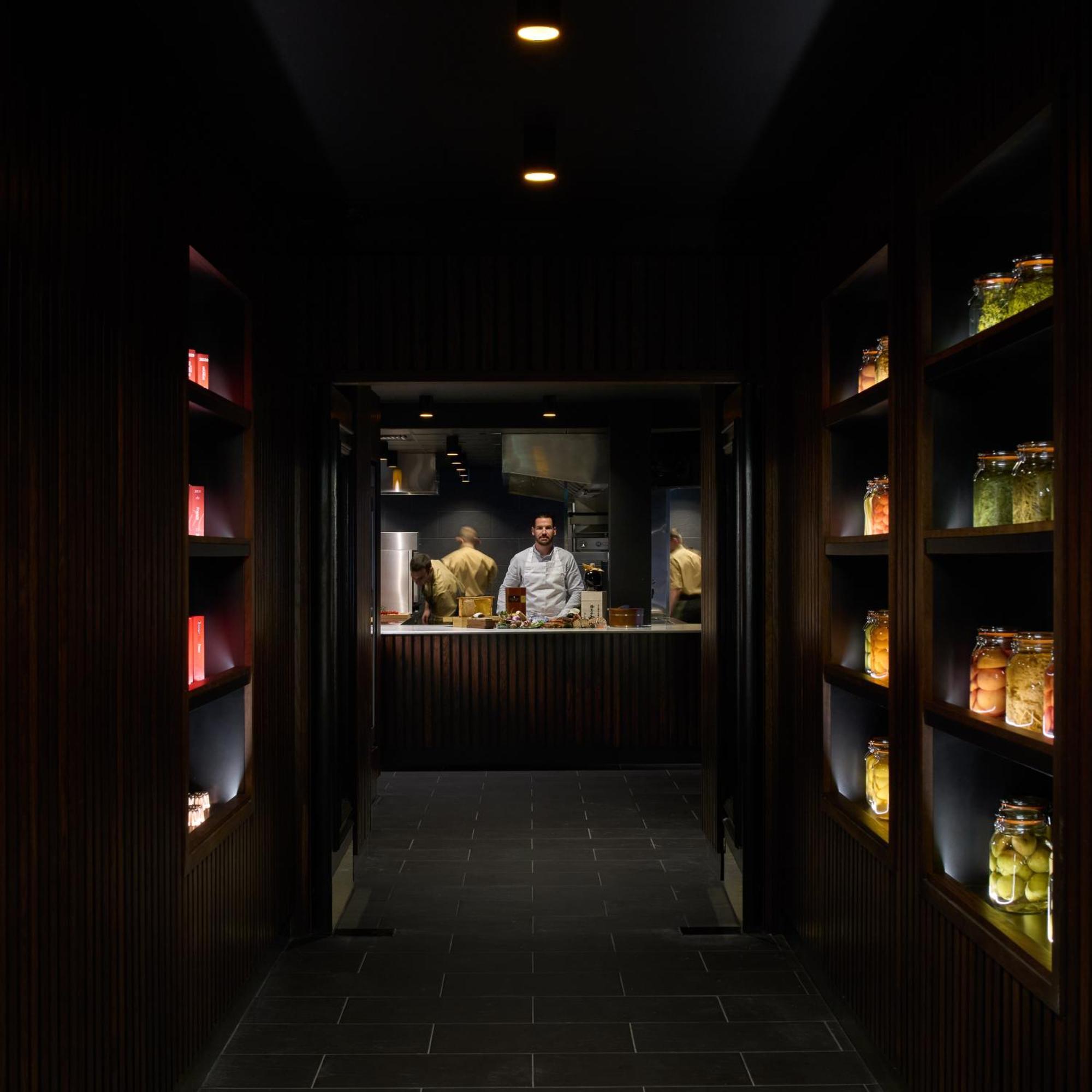 Castlemartyr Resort Hotel Eksteriør billede The open kitchen at the restaurant